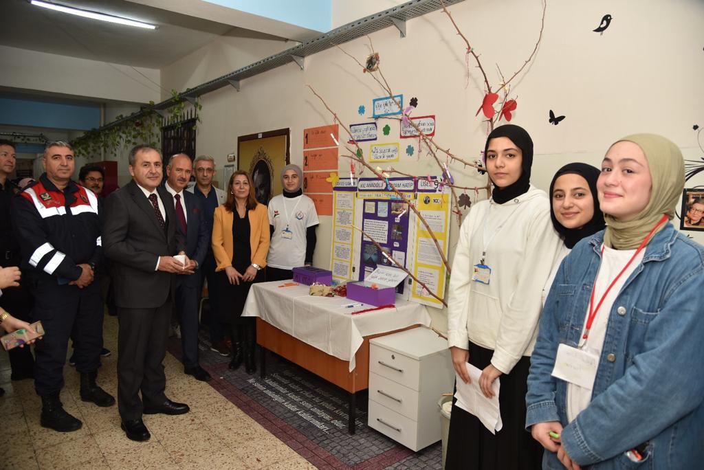 Sakize Lahur Kız Anadolu İmam Hatip Lisesi 10. Tübitak 4006 Bilim Fuarı Töreni